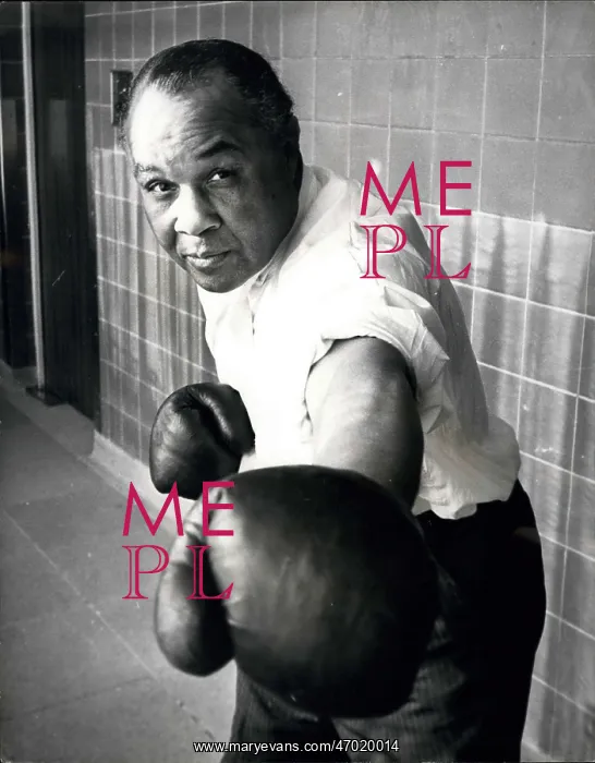  : Boxing. Jan. 14, 1966 - Henry Armstrong in London; Arriving in London yesterday