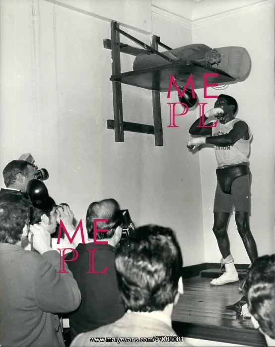 : Boxing. Jan. 01, 1969 - Jose Legra Trains for Famechon Fight Keystone Photo Shows : Boxing. Jan. 01, 1969 - Jose Legra Trains for Famechon Fight Keystone Photo Shows