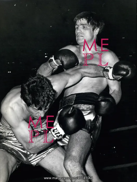 : Boxing. Oct. 10, 1966 - Boxe match at the sport Palace in Rome, but also elegance match : Boxing. Oct. 10, 1966 - Boxe match at the sport Palace in Rome, but also elegance match