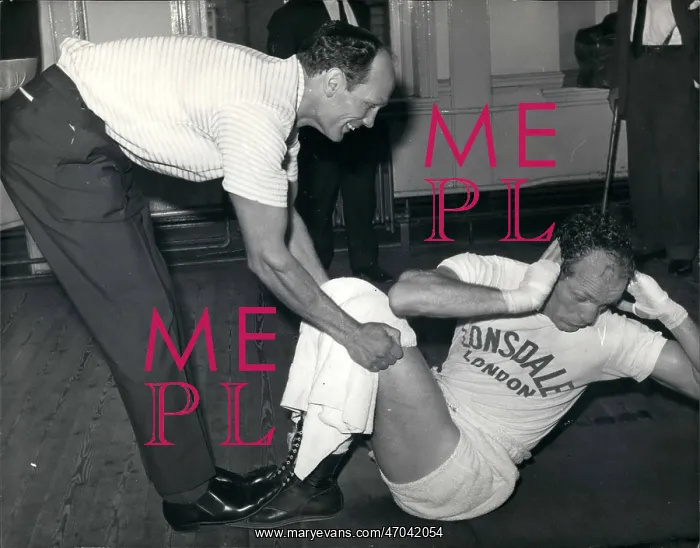 : Boxing. Sep. 09, 1969 - Henry Cooper Trains For Ellis Fight : Boxing. Sep. 09, 1969 - Henry Cooper Trains For Ellis Fight