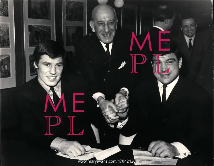 : Boxing. Mar. 03, 1967 - Mildenberger and Walker sign for Title Fight : Boxing. Mar. 03, 1967 - Mildenberger and Walker sign for Title Fight
