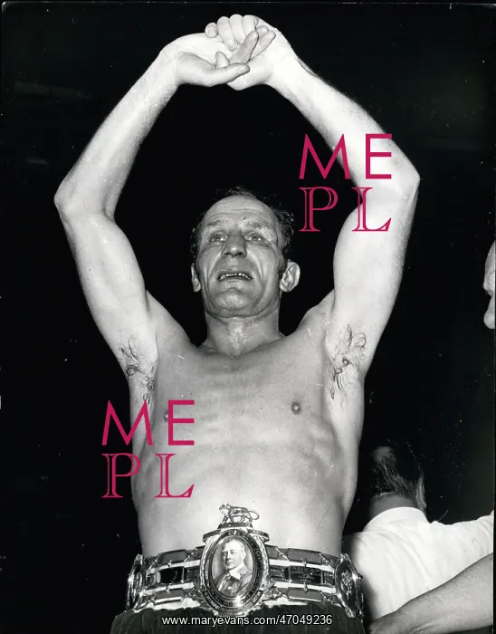 : Boxing. Mar. 03, 1970 - Henry Cooper Recaptures Title Henry Cooper : Boxing. Mar. 03, 1970 - Henry Cooper Recaptures Title Henry Cooper