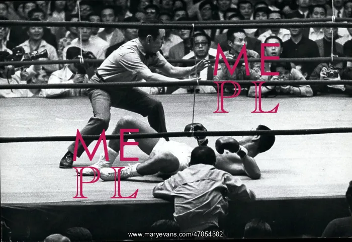 : Boxing. Oct. 10, 1970 - On the Brink of Defeat : Boxing. Oct. 10, 1970 - On the Brink of Defeat