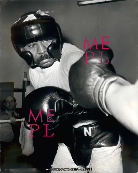 : Boxing. Mar. 03, 1972 - World Welterweight Champion trains for title fight in London. : Boxing. Mar. 03, 1972 - World Welterweight Champion trains for title fight in London.