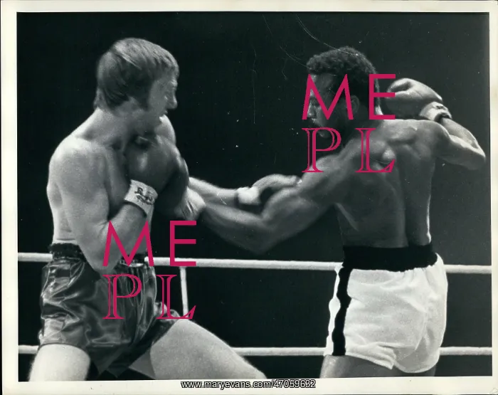 : Boxing. Mar. 03, 1972 - Trading Punches: Jose Napoles : Boxing. Mar. 03, 1972 - Trading Punches: Jose Napoles