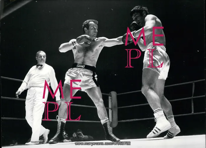 : Boxing. Mar. 23, 1971 - Lopopolo won the match that was held at the Palais : Boxing. Mar. 23, 1971 - Lopopolo won the match that was held at the Palais