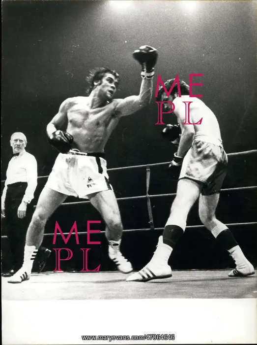 : Boxing. Oct. 24, 1972 - Menetrey won : Boxing. Oct. 24, 1972 - Menetrey won