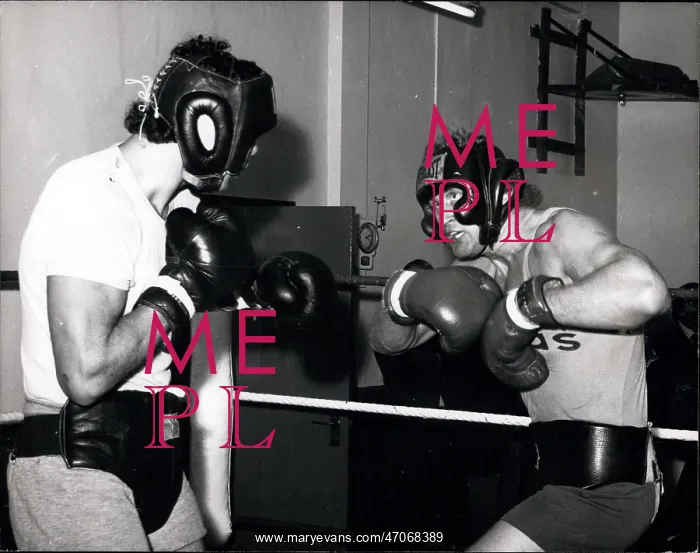: Boxing. Nov. 08, 1973 - Joe Bugner trains for fight against Mac Foster. : Boxing. Nov. 08, 1973 - Joe Bugner trains for fight against Mac Foster.