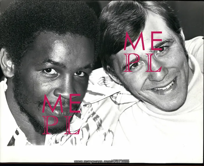  : Boxing. Mar. 03, 1976 - John H. Stracey And His Opponent American Hedgemon