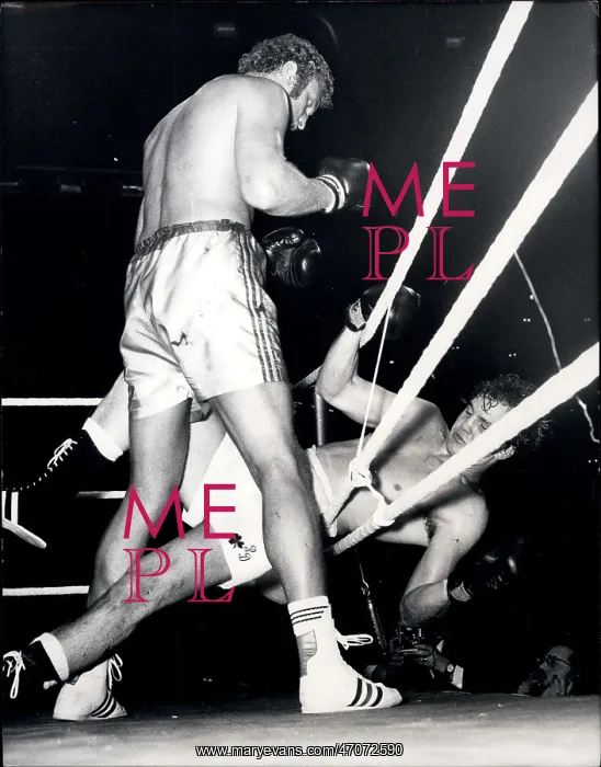 : Boxing. Mar. 13, 1974 - Boxing at the Empire Pool Wembley: Heavyweight's contest : Boxing. Mar. 13, 1974 - Boxing at the Empire Pool Wembley: Heavyweight's contest