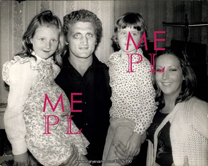 : Boxing. Jan. 05, 1976 - Joe Bugner Quits the ring : Boxing. Jan. 05, 1976 - Joe Bugner Quits the ring