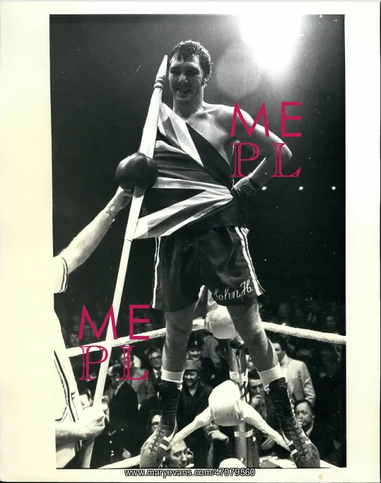 : Boxing. Mar. 03, 1976 - Stracey retains World Title : Boxing. Mar. 03, 1976 - Stracey retains World Title