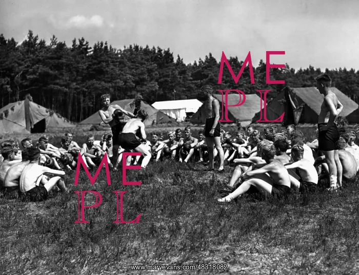 : Boxing match of the Motor-HJ as physical exercise, 1938 : Boxing match of the Motor-HJ as physical exercise, 1938