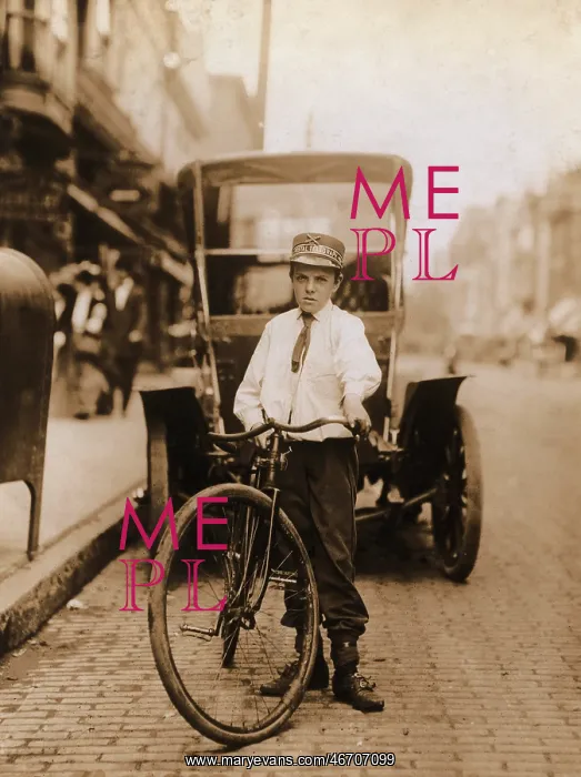 : Boy - Child Labour - Messenger : Boy - Child Labour - Messenger