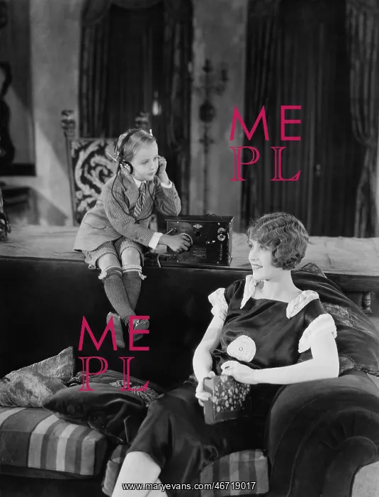 : Boy and mother with radio : Boy and mother with radio
