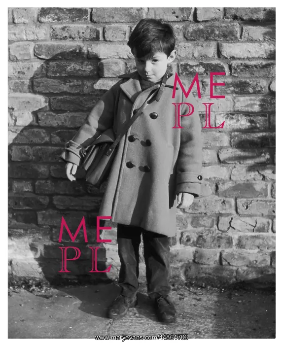 : BOY WITH SATCHEL / PHOTO : BOY WITH SATCHEL / PHOTO