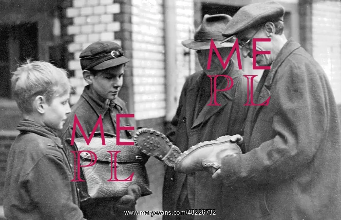  : Two boys black-marketeering in Berlin, 1945