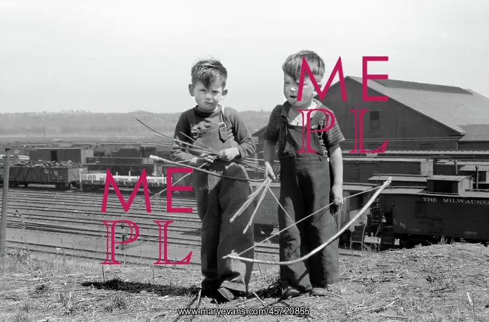 : Boys - children - bows and arrows : Boys - children - bows and arrows