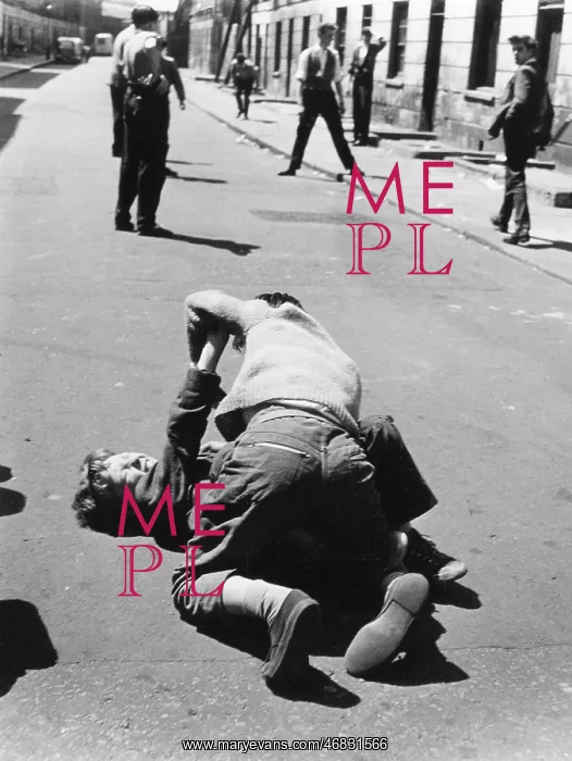 : TWO BOYS FIGHT 1957 : TWO BOYS FIGHT 1957