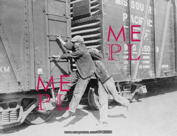  : Boys hopping freight