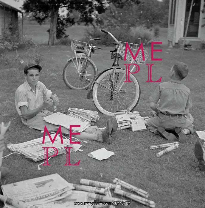 : Boys - Newspapers - Delivery - Occupations : Boys - Newspapers - Delivery - Occupations