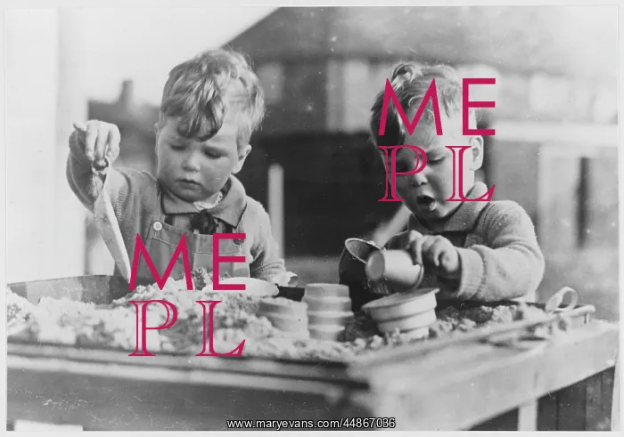 : BOYS PLAY WITH SAND : BOYS PLAY WITH SAND
