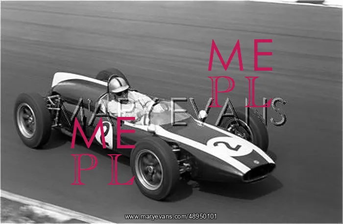 : Brabham in a Cooper T55, Brands Hatch, England : Brabham in a Cooper T55, Brands Hatch, England
