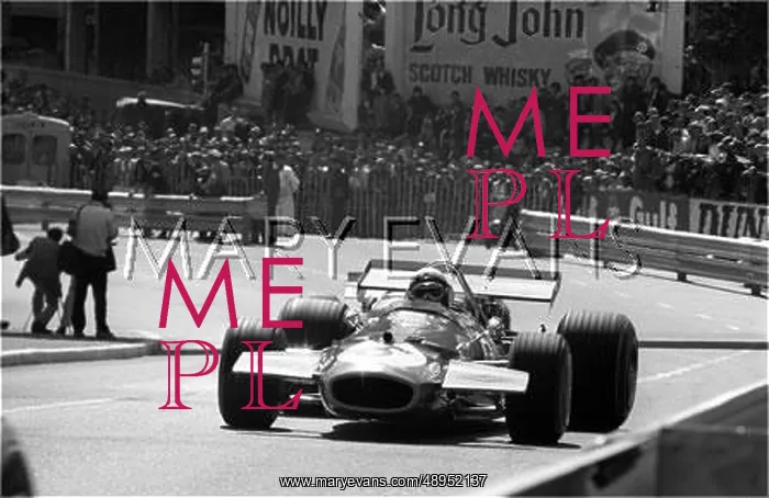 : Brabham leads in Brabham BT33, Monaco GP : Brabham leads in Brabham BT33, Monaco GP