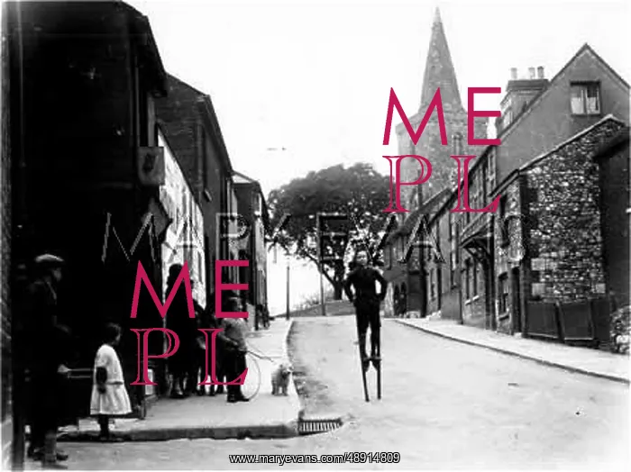 : BRADING ON STILTS! : BRADING ON STILTS!