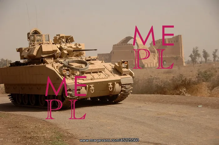: US Bradley Fighting Vehicle passes by the ? : US Bradley Fighting Vehicle passes by the ?