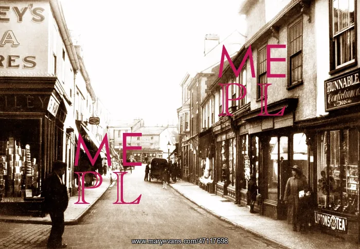  : Braintree High Street early 1900s