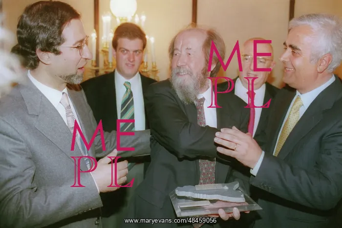 : Brancati Prize presented to Solzhenitsyn. 1995 : Brancati Prize presented to Solzhenitsyn. 1995