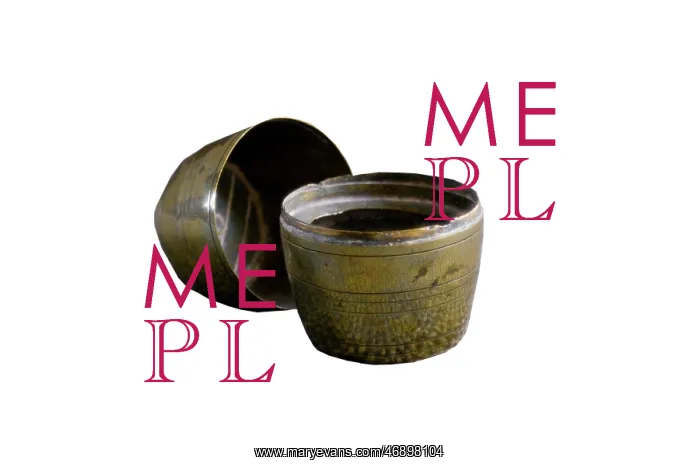  : Brass barrel-shaped go to bed