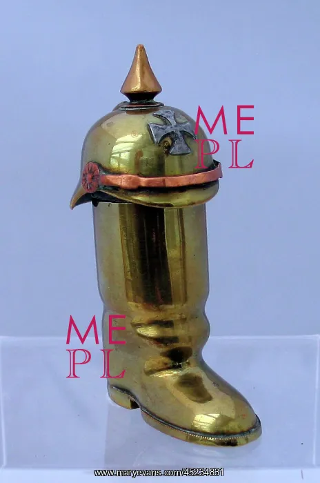 : Brass lighter in the form of a jackboot, WW1 : Brass lighter in the form of a jackboot, WW1