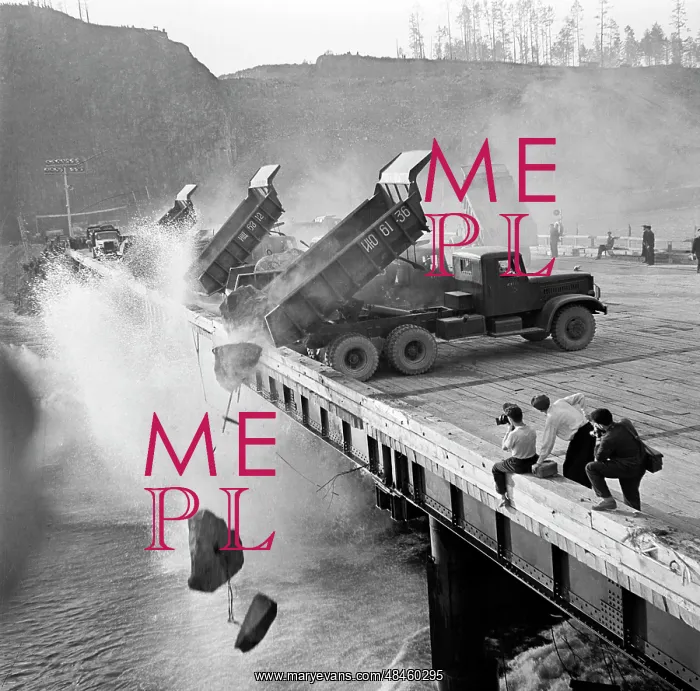 : Bratsk Hydroelectric Power Station under construction : Bratsk Hydroelectric Power Station under construction