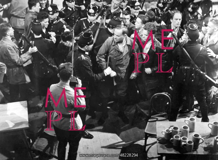 : Brawl between Communists and Nazis : Brawl between Communists and Nazis