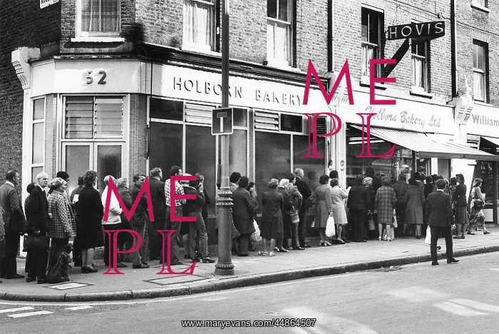 : BREAD QUEUE 1970S : BREAD QUEUE 1970S