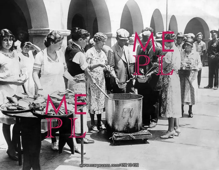 : Breadline in Los Angeles serving soup and ? : Breadline in Los Angeles serving soup and ?