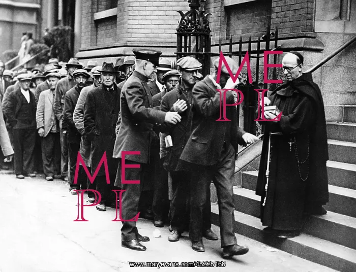 : Breadline for the needy, probably in New ? : Breadline for the needy, probably in New ?