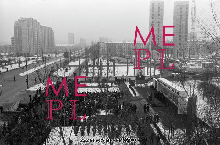 : Brezhnev Square Opening : Brezhnev Square Opening