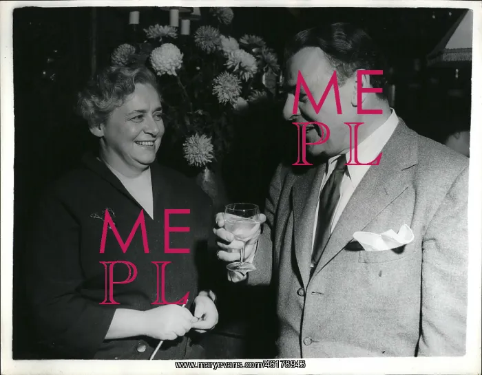 : Brian Donlevy and Lois Williams, Hindhead Hotel : Brian Donlevy and Lois Williams, Hindhead Hotel