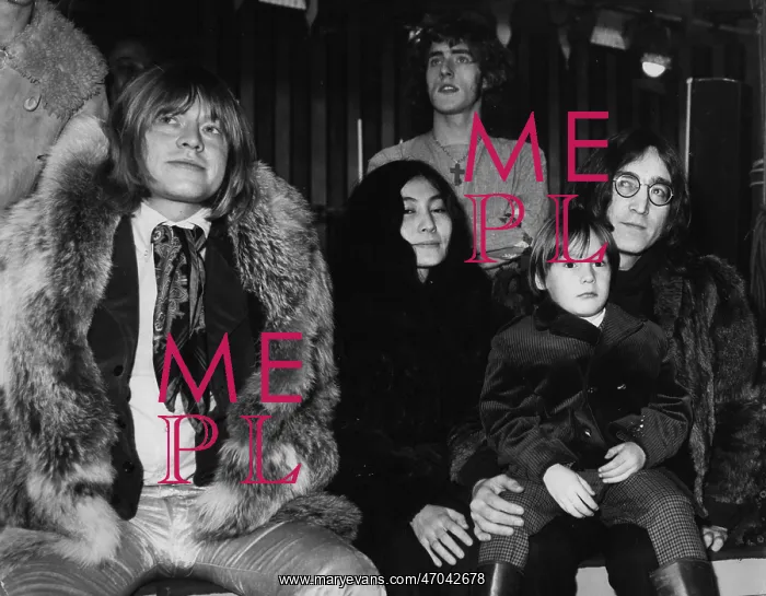 : Brian Jones, Yoko Ono, Roger Daltrey, John Lennon, Julian : Brian Jones, Yoko Ono, Roger Daltrey, John Lennon, Julian