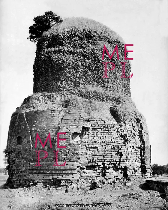 : Brick Tower at Sarnath, Uttar Pradesh, India : Brick Tower at Sarnath, Uttar Pradesh, India