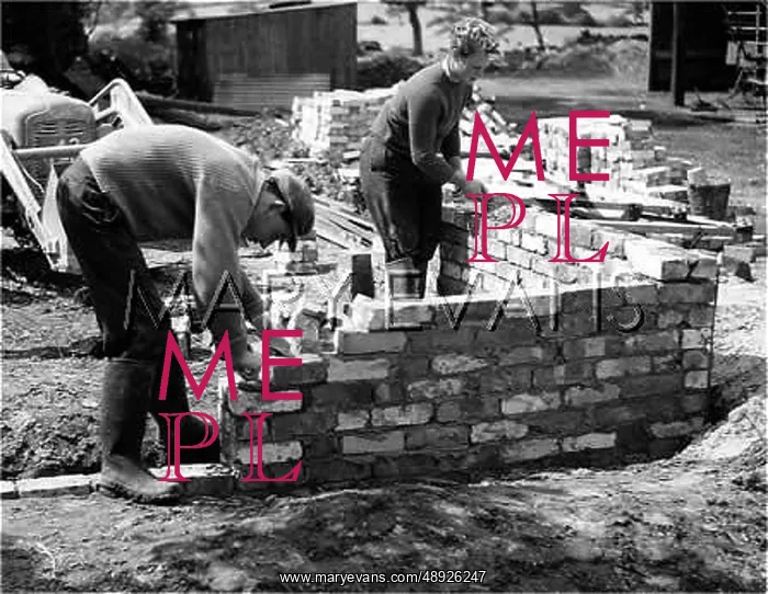: BRICKLAYING : BRICKLAYING