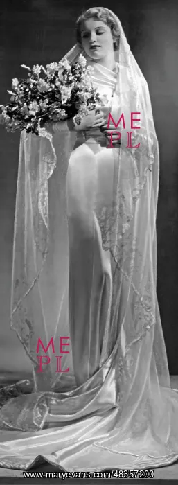 : Bridal wear, 1935 : Bridal wear, 1935