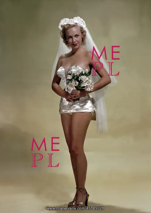 : My Bride. 1950s YOUNG WOMAN SCANTILLY CLAD POSTED WITH WEDDING HEADPIECE AND FLOWERS : My Bride. 1950s YOUNG WOMAN SCANTILLY CLAD POSTED WITH WEDDING HEADPIECE AND FLOWERS