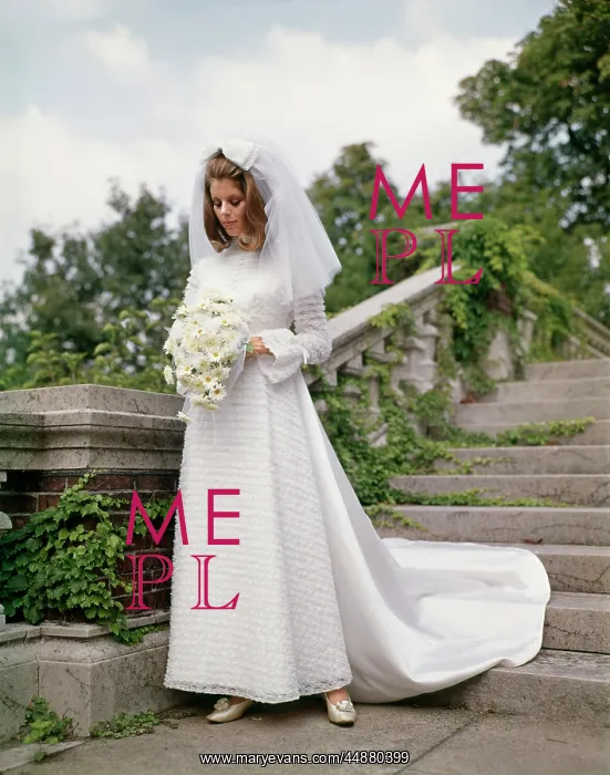 : Bride In Garden : Bride In Garden