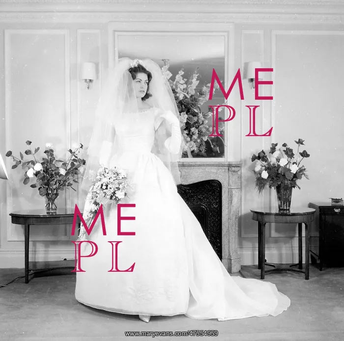 : The bride at the Wendy Cuddon Wedding