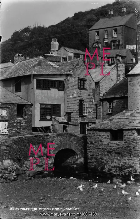 : Bridge End in Polperro : Bridge End in Polperro