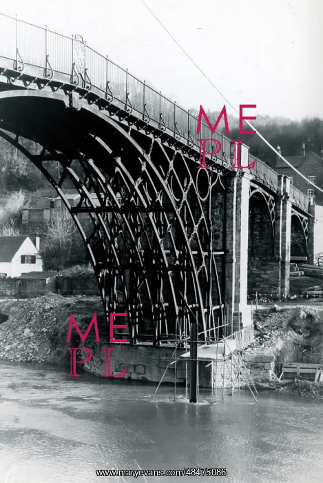 : The Bridge, Ironbridge, Shropshire : The Bridge, Ironbridge, Shropshire